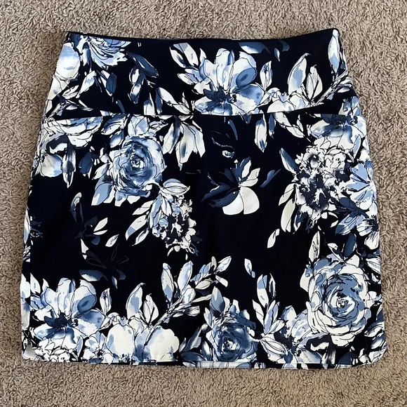 S.C. & CO. Women's Comfortable Stretch Double Wraparound Skort - Picture 4 of 12